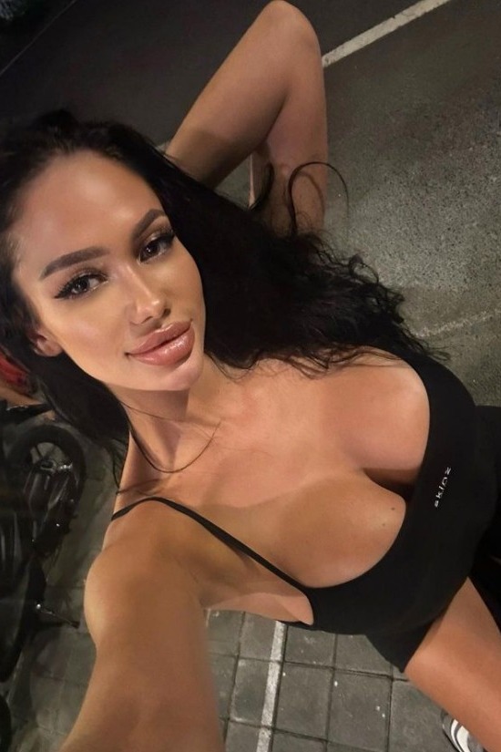 Alina J 