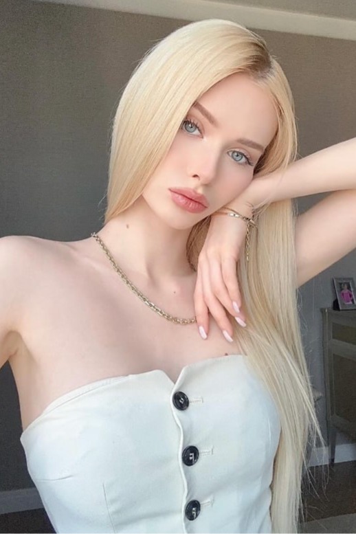  Ksenia